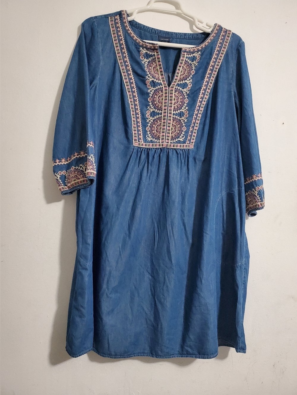 Denim dress Size XL Embroidery  With pockets